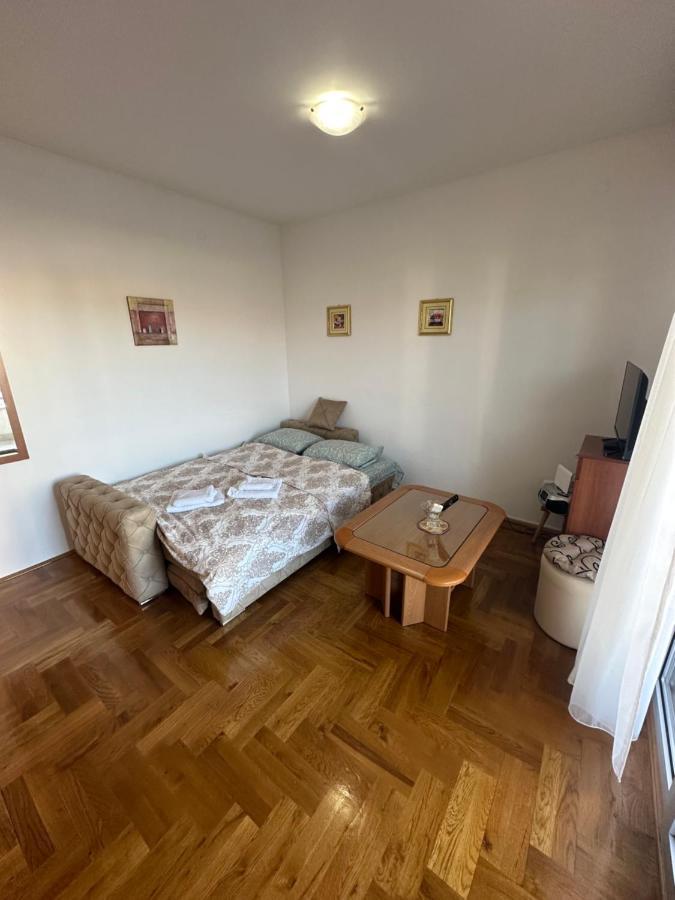 Apartment Stex 4 Podgorica Exteriör bild
